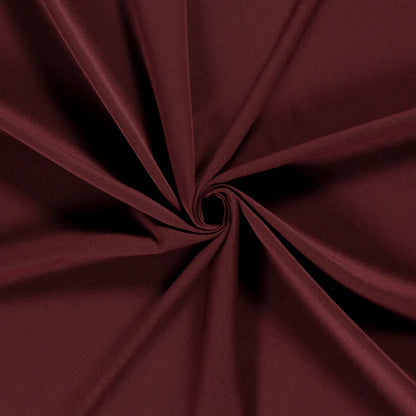 Photo de la marque Nuance lactée, image de la matière gabardine de couleur bordeaux